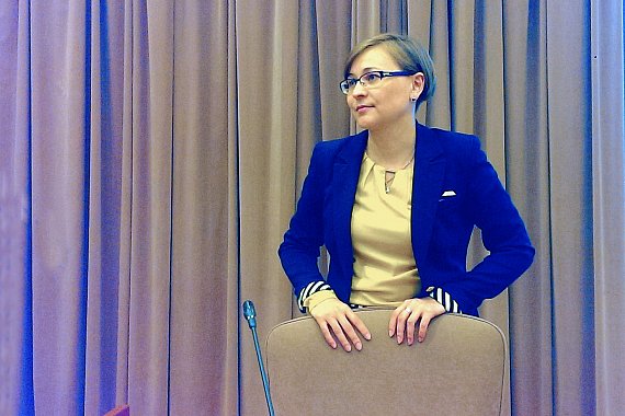 Сенатор Людмила Бокова: Готовить круглый стол. Женщины в масс-медиа непросто, но интересно