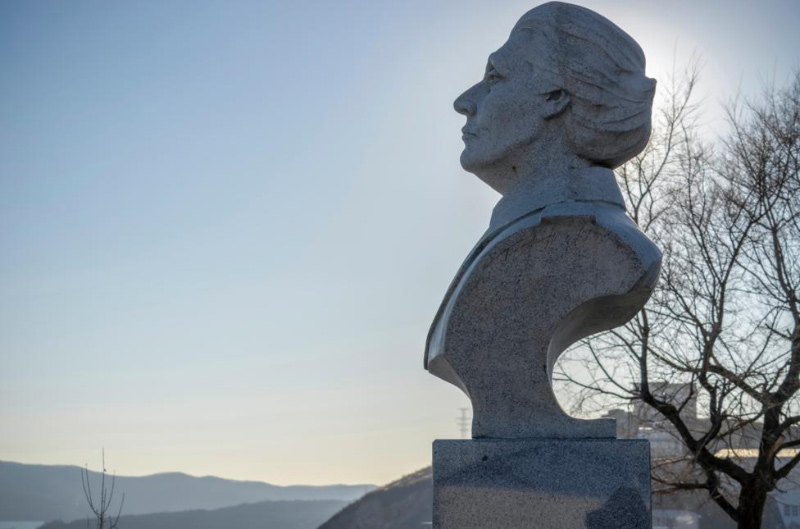 Посвящение женщинам: памятник «капитану Анне»