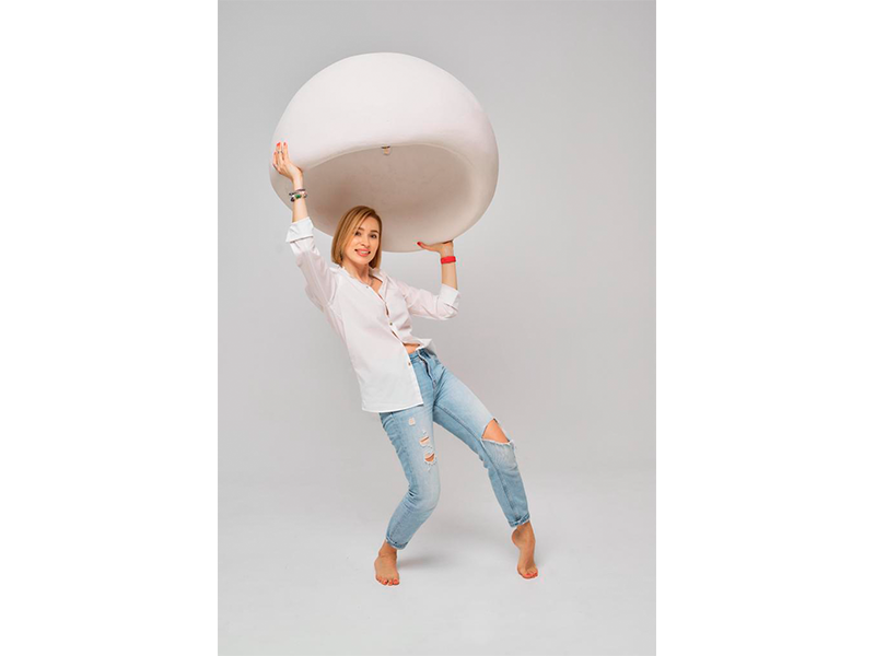 Участница Международного конкурса женских предпринимательских проектов АТЭС 2023 года — приглашенный дизайнер Международной выставки мебели, интерьерных решений и искусства ARTDOM 2024