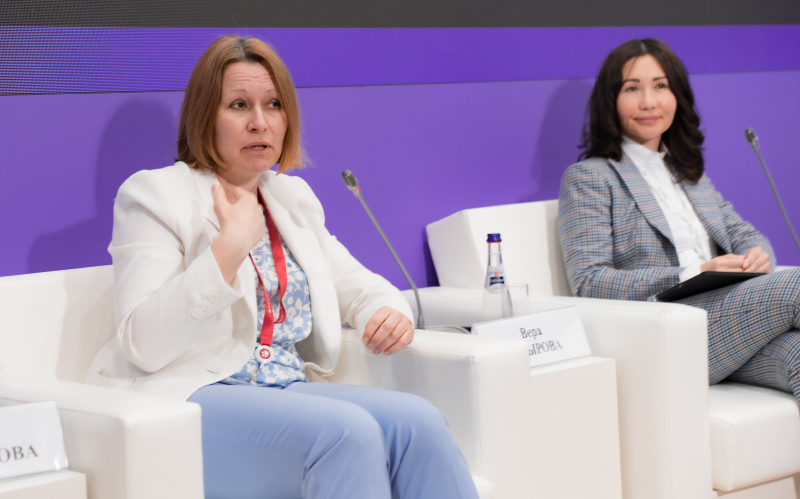 Вера Хмырова, Алла Сбитнева. ПМЭФ-2023: меры для развития легкой промышленности предложили женщины-представители отрасли