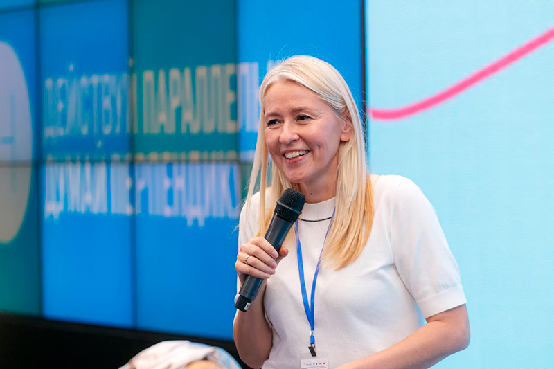 Надия Черкасова. Всероссийский бизнес-форум в Омске объединил 350 женщин-предпринимателей из разных регионов
