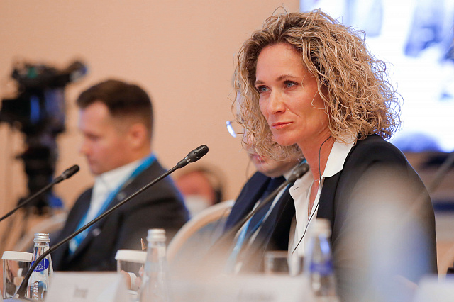 На Евразийском женском форуме обсудили проблемы женщин в спортивной сфере