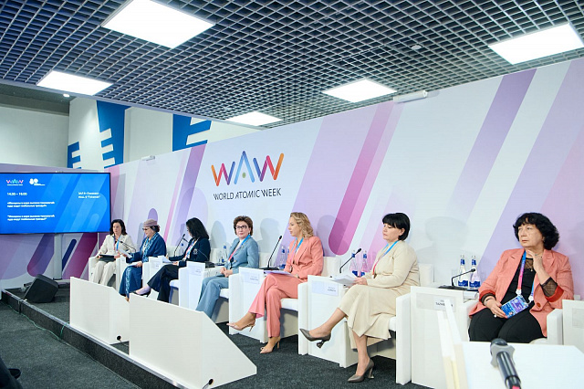 В Москве презентовали международный обзор лучших практик поддержки женщин