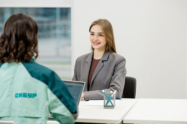 Как программы СИБУРа создают женщин-лидеров в промышленности